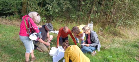 IVN Podium groep op gras