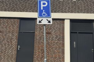 Gehandicaptenparkeerkaart / gehandicaptenparkeerplaats