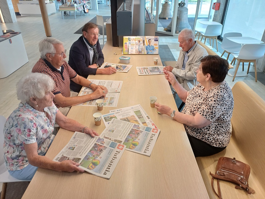 Week tegen eenzaamheid inwoners in het lossers hoes