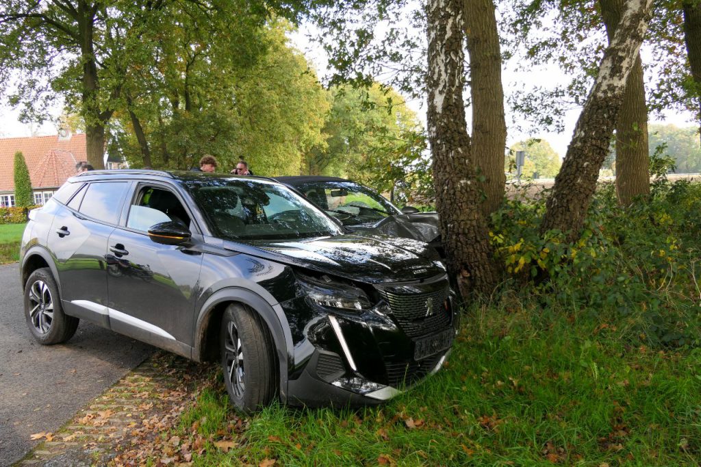 Zoekerweg ongeval Peugeot