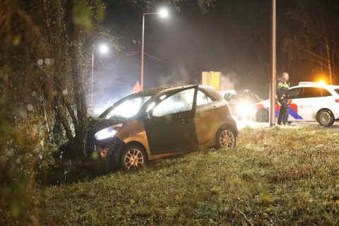 Ongeval 221124 Oldenzaalsestraat auto