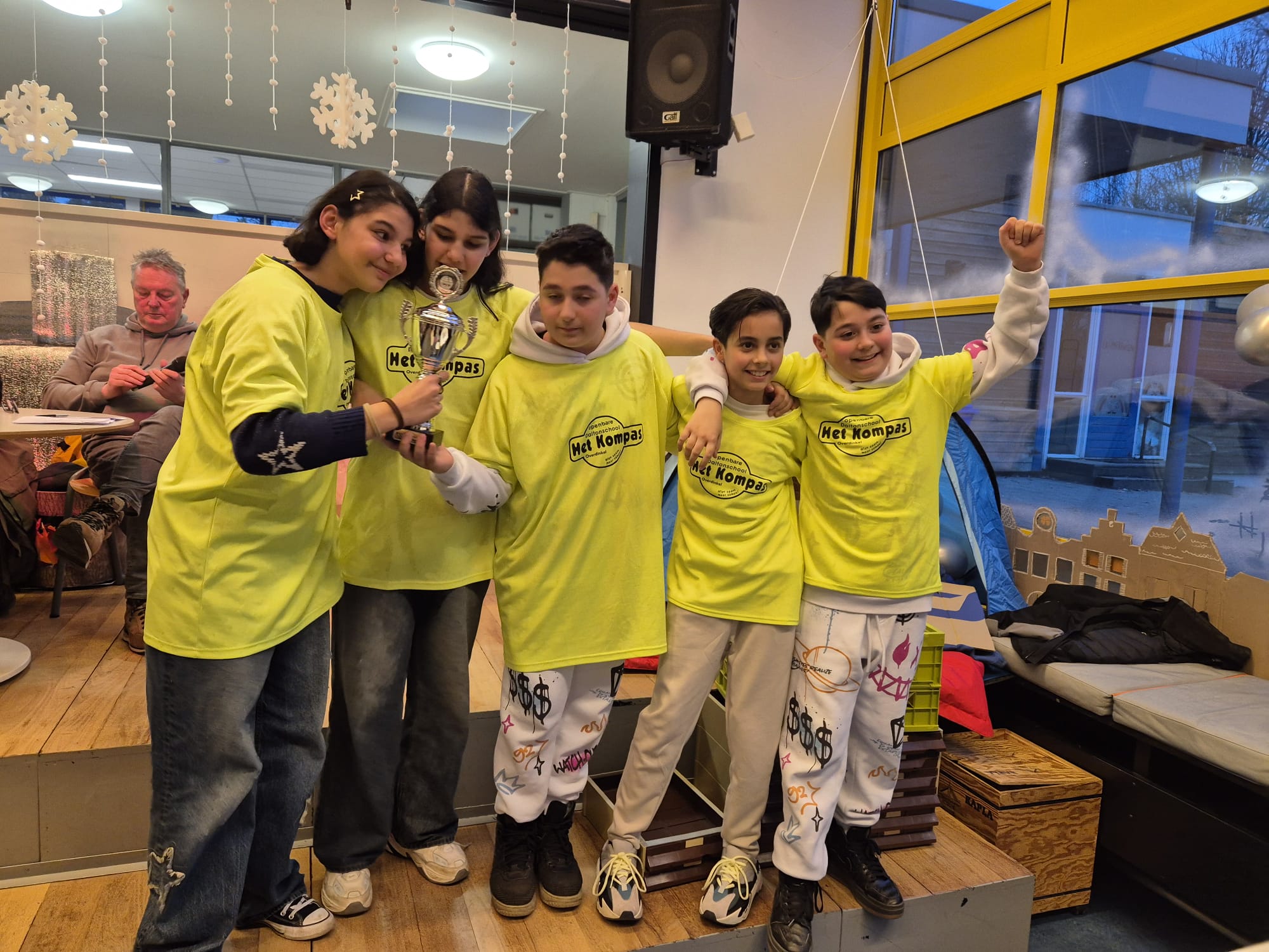 Het Kompas uit Overdinkel Lossers kampioen Schoolschaak 2025