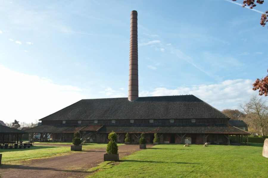 Kerstsfeer bij Steenfabriek De Werklust: 250 kerststallen en 3200 kerstmannen