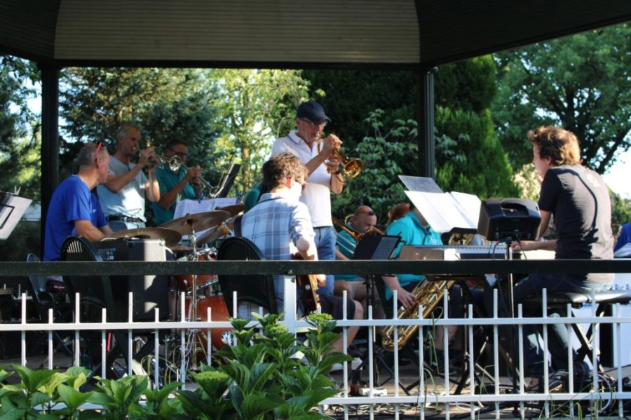 Swingende zomeravond in Overdinkel met Bigband Losser