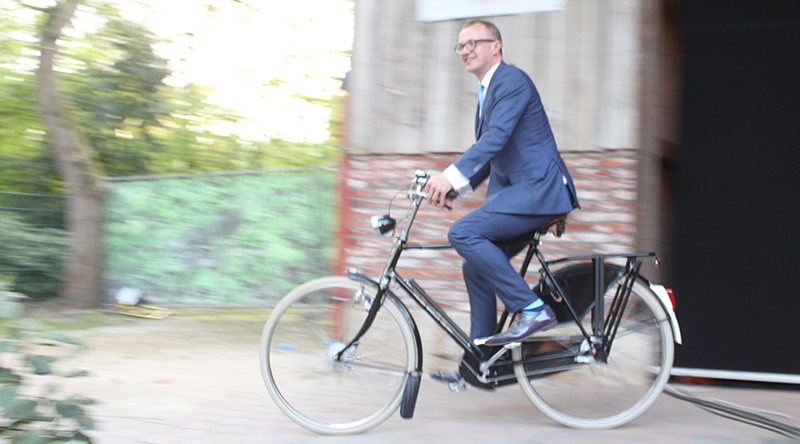 ​​​​Losser neemt uitbundig afscheid van Michael Sijbom