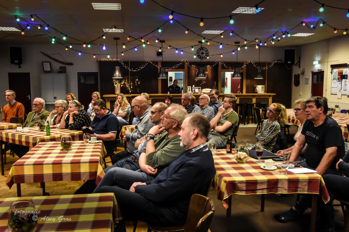 Geslaagde lezing Ruud van der Bliek bij Fotocollectief Dinkelshoot