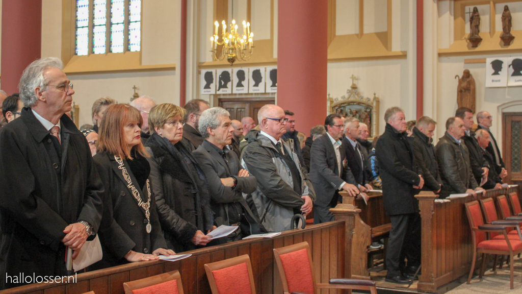 Indrukwekkende dodenherdenking in Losser