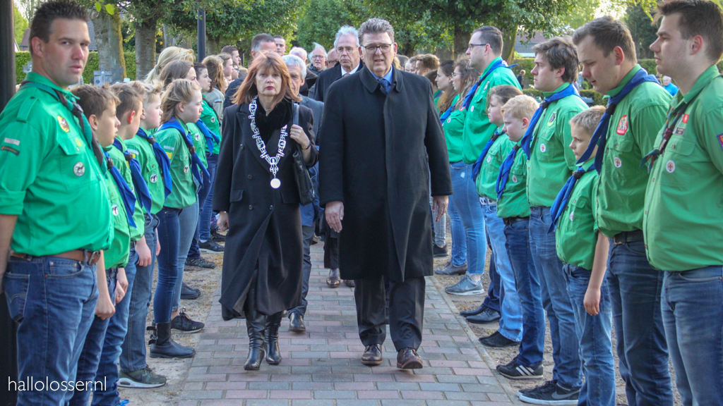 Indrukwekkende dodenherdenking in Losser