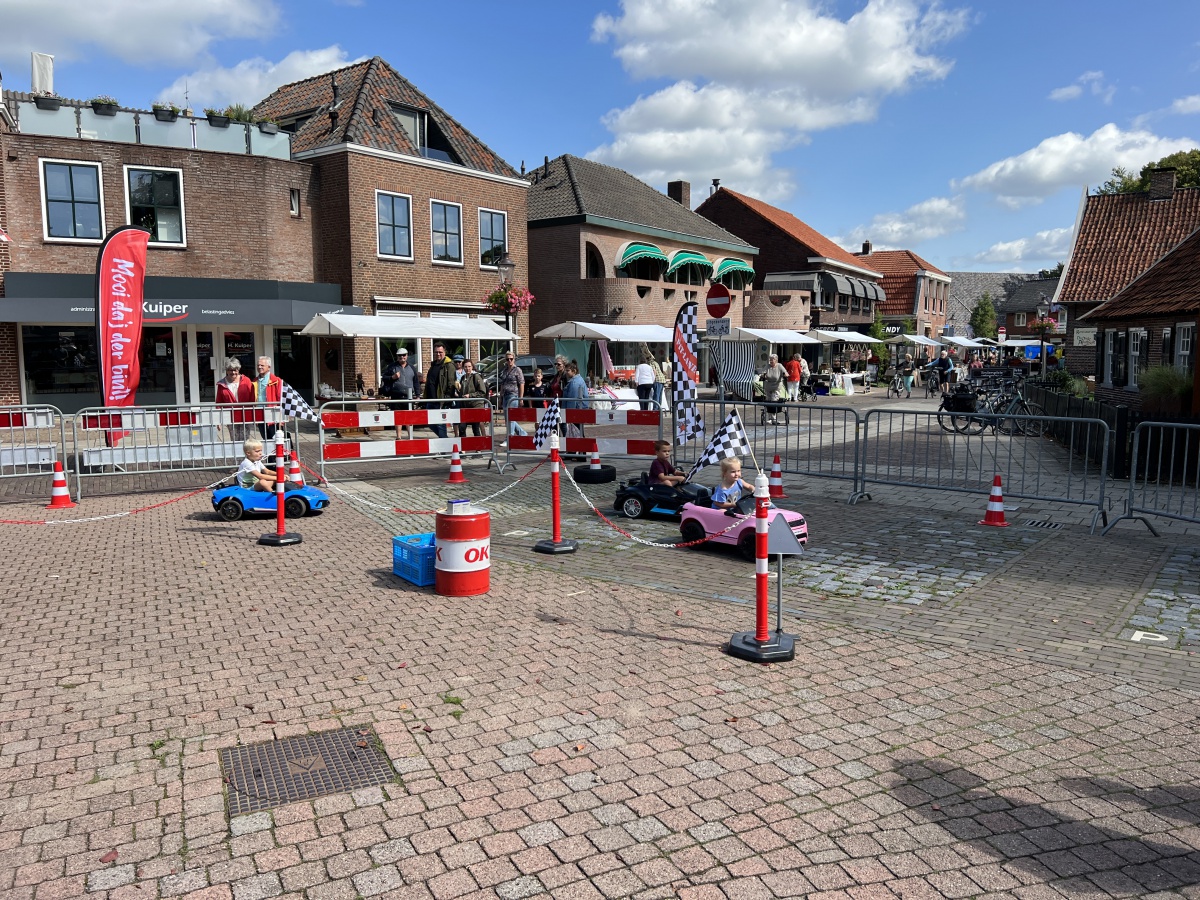 Formule 1 en Boerenmarkt in Losser