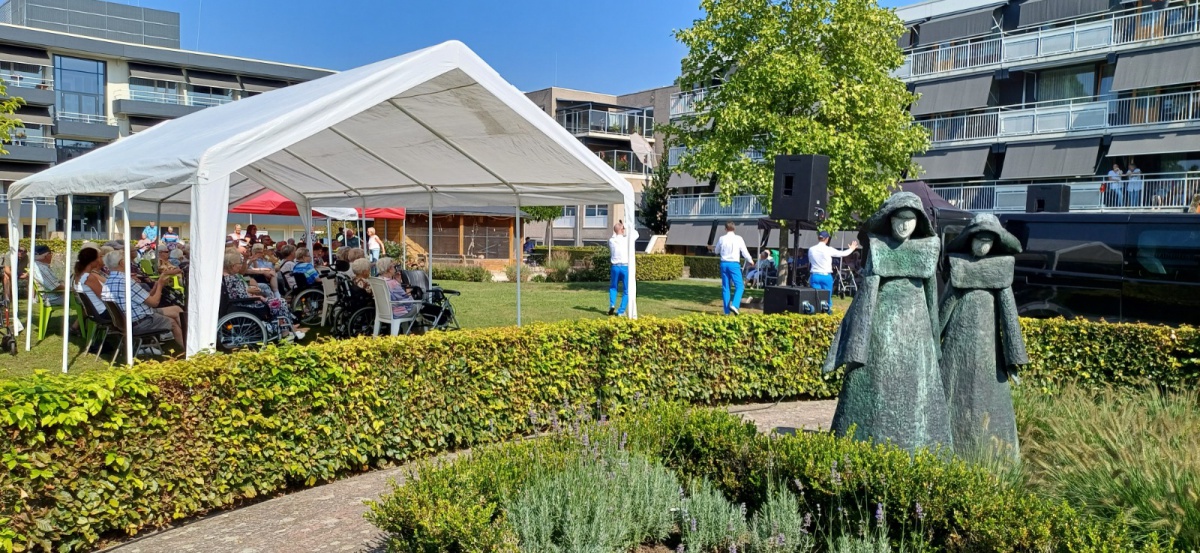 Schitterend concert voor de bewoners van Oldenhove en Maarten-Stede