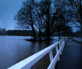 Stijgend Dinkelwater door Astrid Velthuis