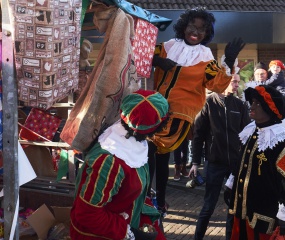 Intocht Sinterklaas door Hans Kienhuis