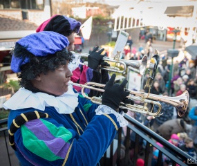 Intocht Sinterklaas door Maurice Perik