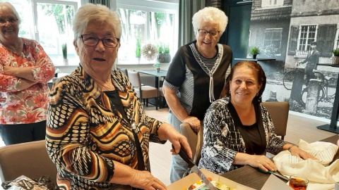 Rosa Elsinghorst-Kuipers 25 jaar lid handwerk soos