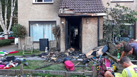 Ravage na woningbrand aan de Hofkamp