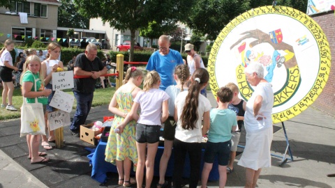 Geslaagde zomermarkt OBS De Saller