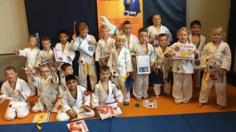 Succesvolle examendag jonge en wat oudere judoka's