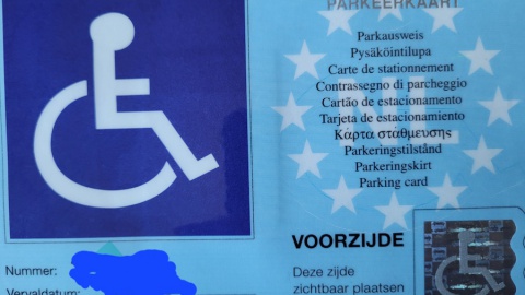 Verlengen parkeerkaart gehandicapten in Losser erg duur