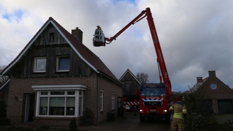 Schoorsteenbrand aan Honingloweg