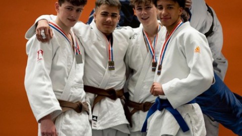 Luuk Mannebeek 2e op NK judo onder 18 jaar