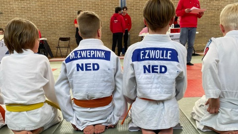 Judo Losser neemt deel aan gezamenlijke vanentoernooi in Hengelo