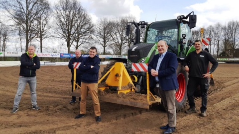 Gemeente Losser renoveert hoofdveld in Overdinkel