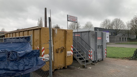 Wie helpt de Dinkelboys aan nieuwe plek papiercontainers?