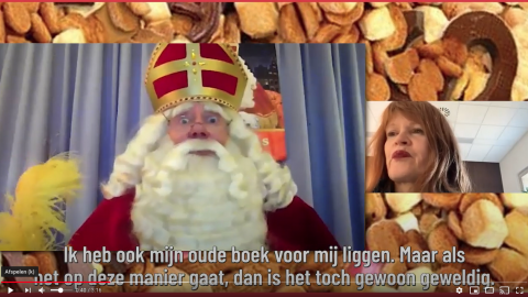 Burgemeester in gesprek met Sinterklaas 