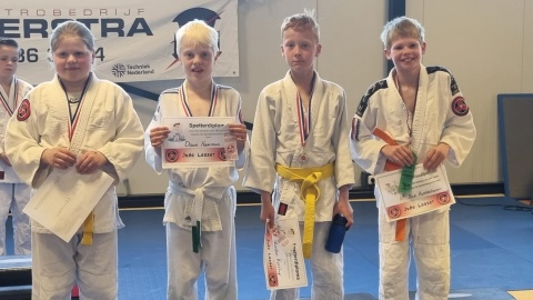 Acht vaantjes voor Judoka’s