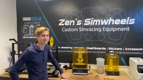 Zen Metternich (20) maakt professionele Simwheels voor Simracing