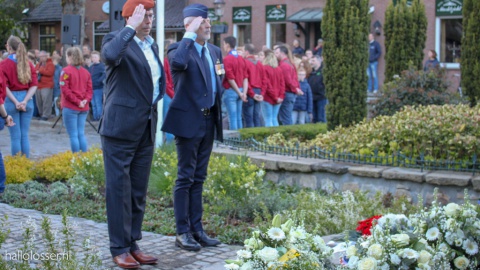 Indrukwekkende dodenherdenking in Losser