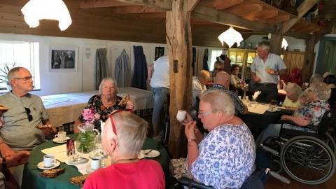 Met de Zonnebloem naar museum boerderij Wendezoele