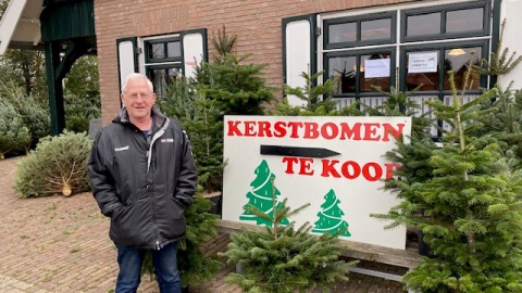 Java verkoopt weer kerstbomen