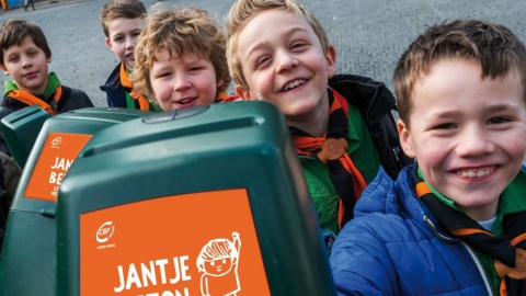 Scouts collecteren voor Jantje Beton