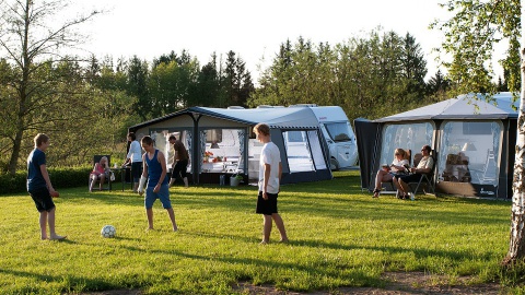 Kampeerfeesten in gemeente Losser mogen doorgaan